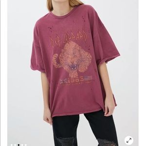 def leppard oversized tshirt